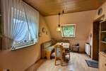 Mehrfamilienhaus, Wohnhaus Roßtal - 7 Zimmer, 183 m&sup2;, 555.000&euro; | Angebot:25676921