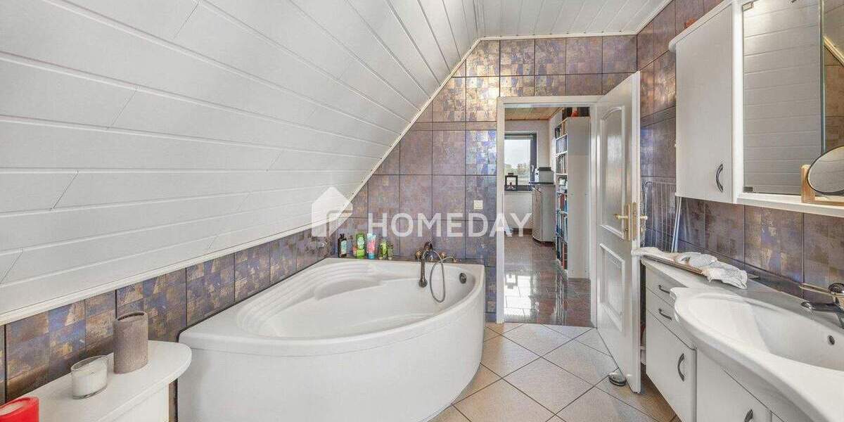 Familienidylle am Feldrand - großzügiges EFH mit Einliegerwohnung und Gartenparadies 5 zimmer