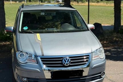 VW Touran 257.000 km 3.100 &euro; Mettenheim 67582