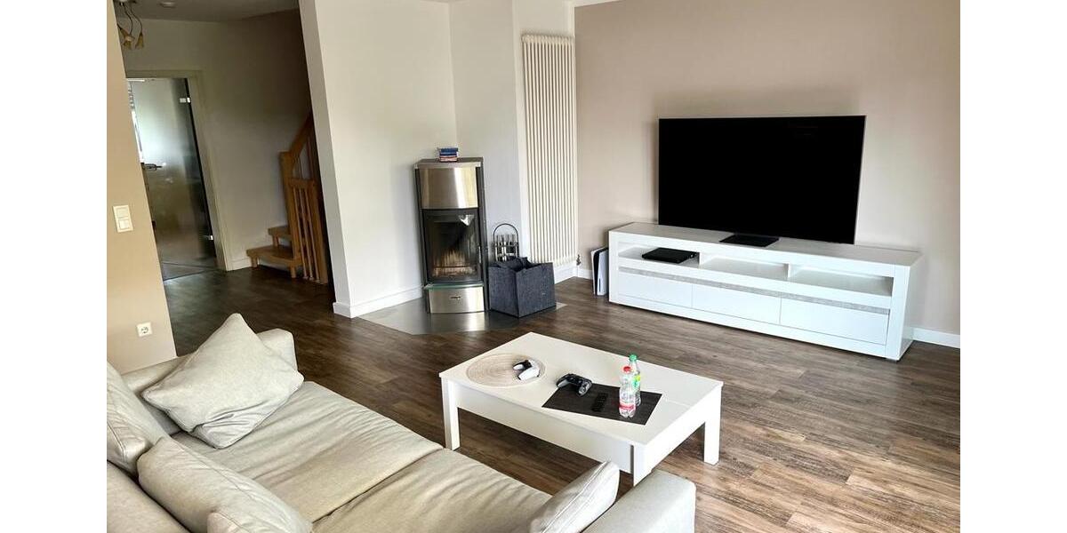 Doppelhaushälfte Stadthagen - 4 Zimmer, 144 m&sup2;, 1.300&euro; | Angebot:25307927