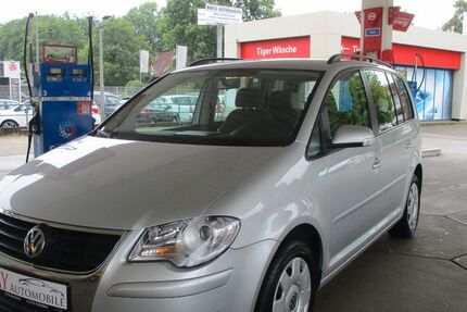 VW Touran 115.969 km 7.490 &euro; Oldenburg 26133