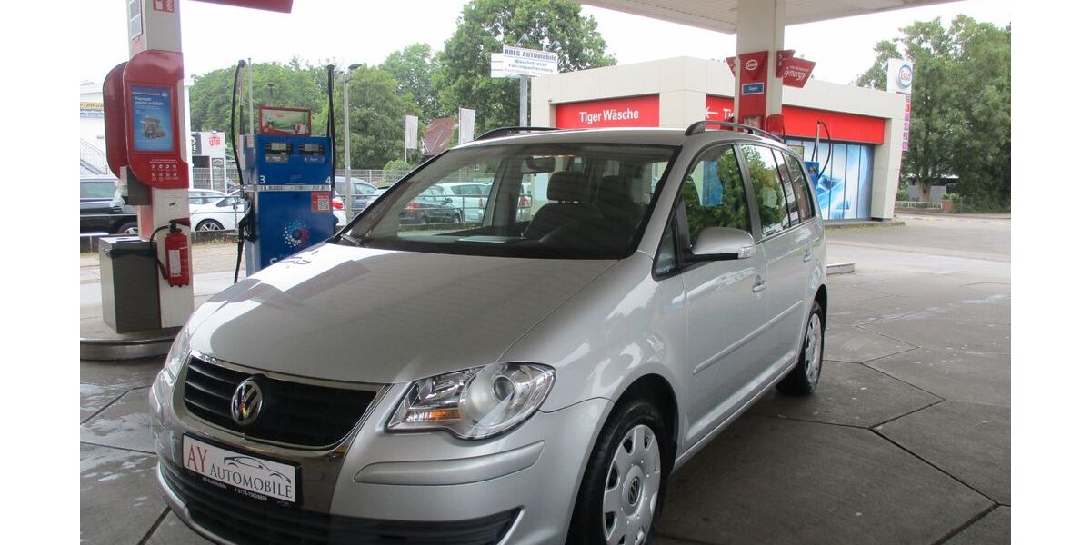 VW Touran 115.969 km 7.490 &euro; Oldenburg 26133