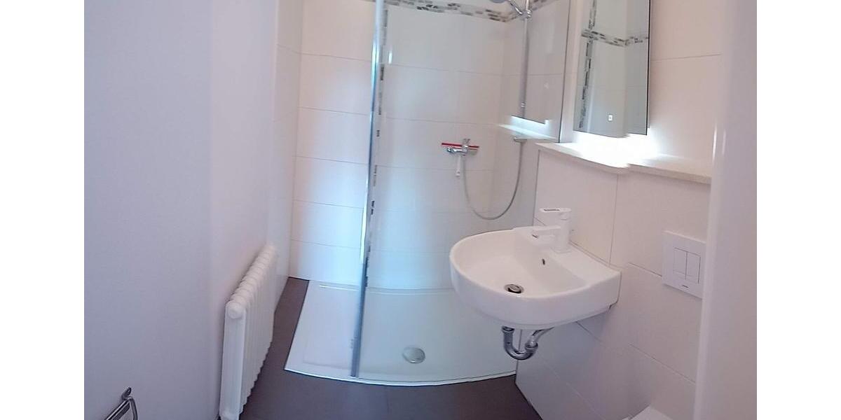 Einfamilienhaus Spremberg - 4 Zimmer, 220 m&sup2;, 85.000&euro; | Angebot:27416000