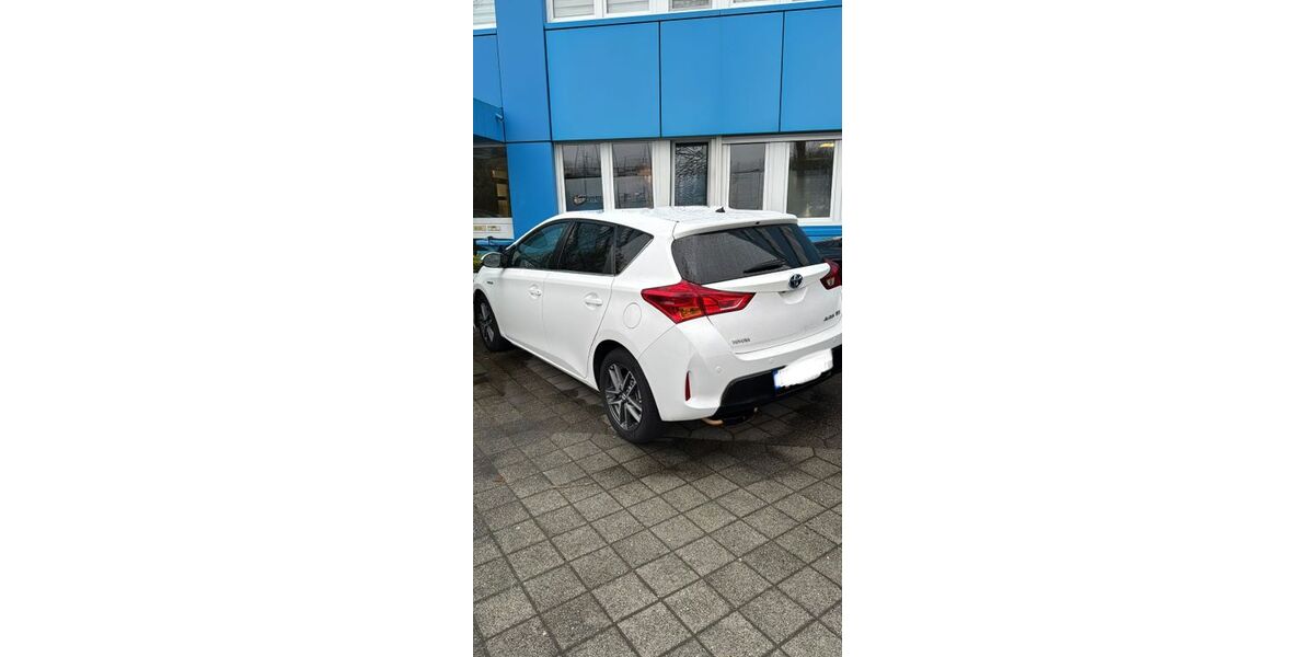 Toyota Auris 137.000 km 10.000 &euro; Köln 50739