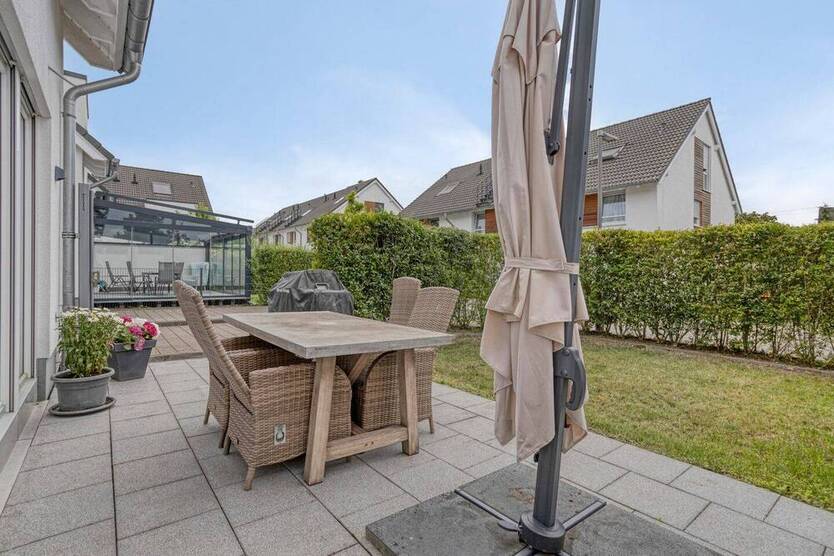 Modernes Wohnen - junge Doppelhaushälfte in familienfreundlicher Lage von Langenfeld-Reusrath