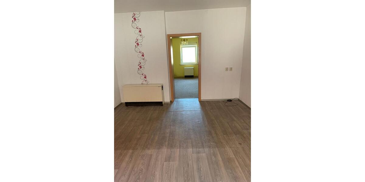 Reihenhaus Bernstadt auf dem Eigen - 7 Zimmer, 154 m&sup2;, 60.000&euro; | Angebot:26548768