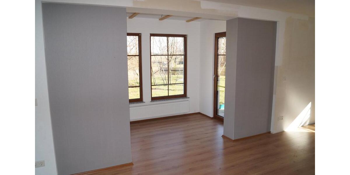 Einfamilienhaus Hainichen - 5 Zimmer, 140 m&sup2;, 1.200&euro; | Angebot:26516055