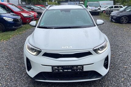 Kia Stonic 4.273 km 12.999 &euro; Fellbach 70736