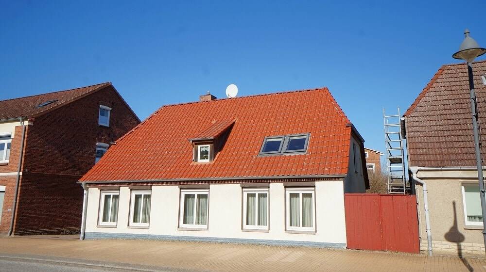 Einfamilienhaus Neukloster - 5 Zimmer, 145 m&sup2;, 234.000&euro; | Angebot:26053439