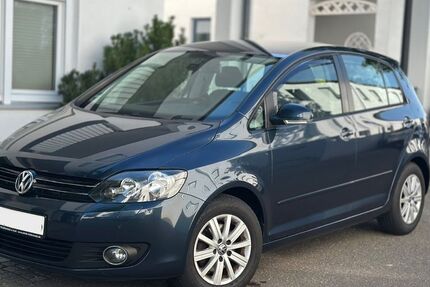 VW Golf Plus 156.000 km 4.900 € Ulm 89075