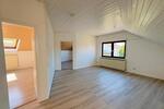 Dachgeschoßwohnung Wächtersbach - 4 Zimmer, 80 m&sup2;, 825&euro; | Angebot:26383958