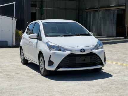 Toyota Yaris 27.900 km 11.900 € Stammham 84533