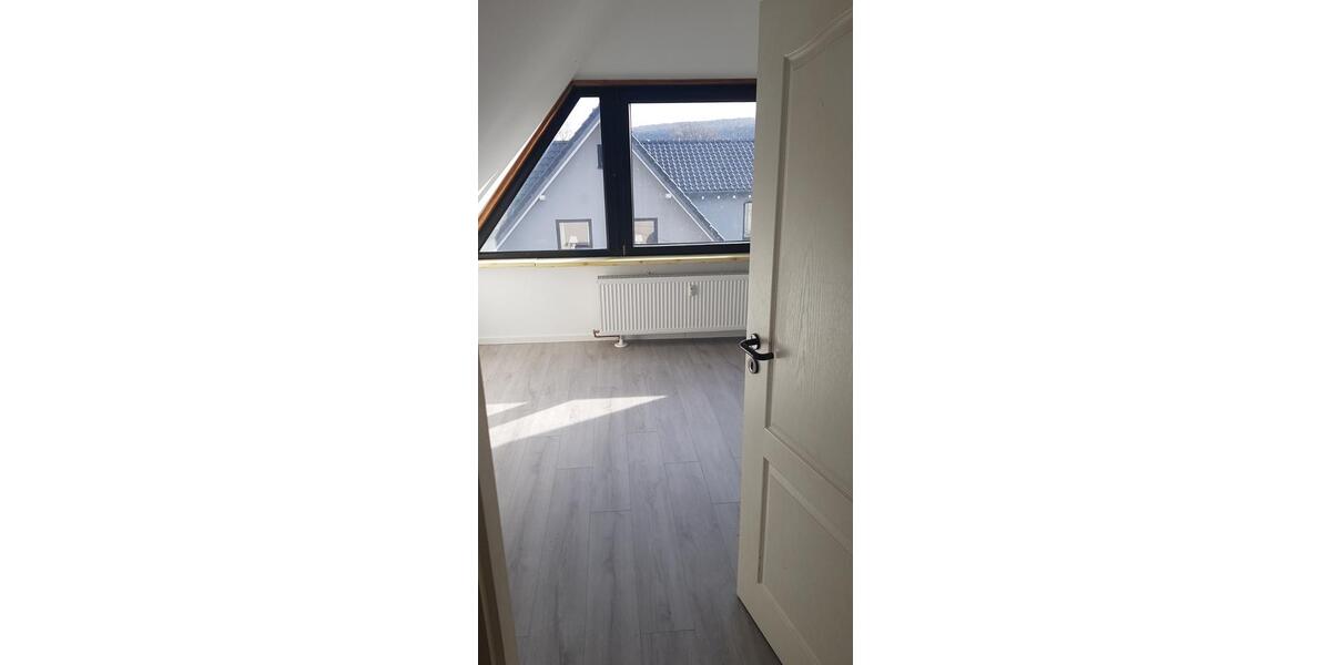 Etagenwohnung Nordstemmen - 4.5 Zimmer, 103 m&sup2;, 875&euro; | Angebot:25397234