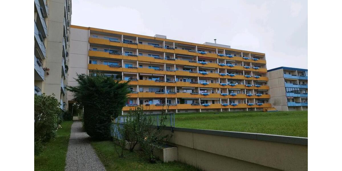 Etagenwohnung Villingen-Schwenningen Schwenningen - 4 Zimmer, 102 m&sup2;, 235.000&euro; | Angebot:27104424