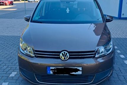 VW Touran 142.000 km 9.500 &euro; Uelzen 29525