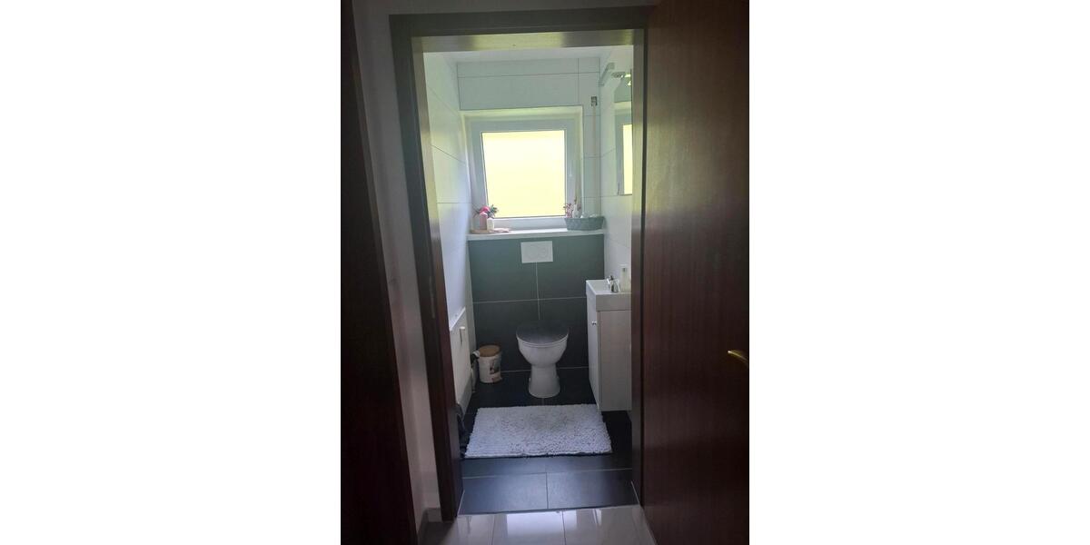 Erdgeschoßwohnung Albstadt - 5 Zimmer, 128 m&sup2;, 298.000&euro; | Angebot:26888192