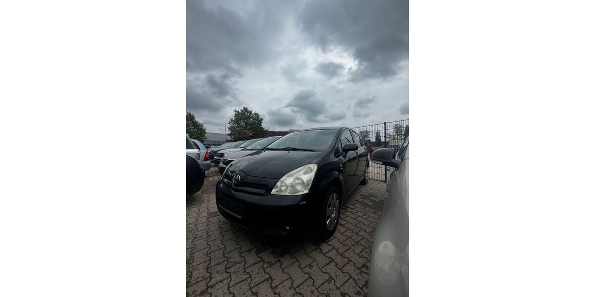 Toyota Corolla Verso 202.000 km 2.790 &euro; Velten 16727