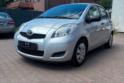 Toyota Yaris 92.000 km 3.995 &euro; Küssow 17036