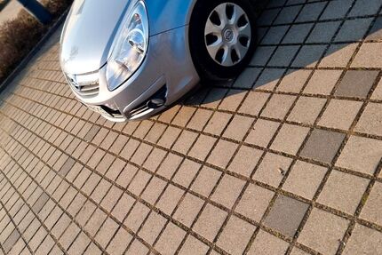 Opel Corsa 97.000 km 2.500 &euro; Hannover 30165
