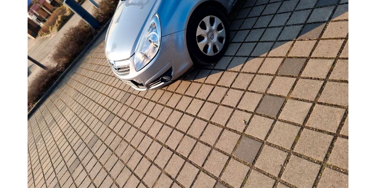 Opel Corsa 97.000 km 2.500 &euro; Hannover 30165