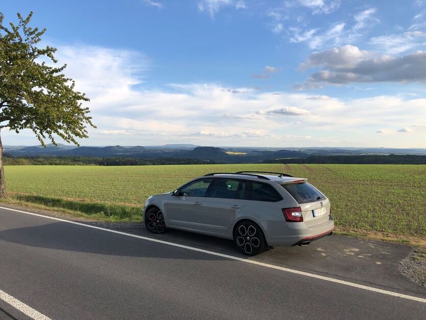 Skoda Octavia 110.000 km 22.900 € Hohnstein 01848