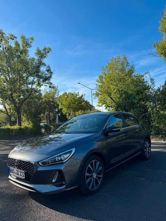 i30