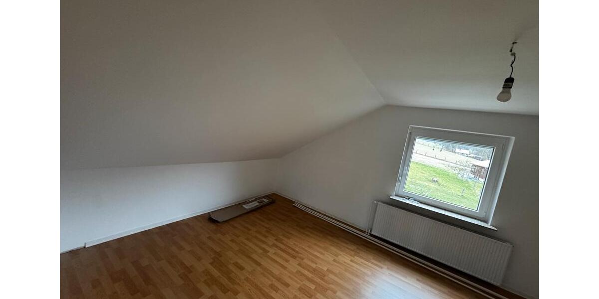 Einfamilienhaus Bodenfelde - 5 Zimmer, 255 m&sup2;, 1.499&euro; | Angebot:25324061