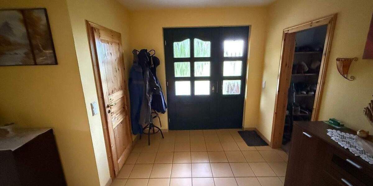 Einfamilienhaus Weißenfels Wengelsdorf - 8 Zimmer, 250 m&sup2;, 435.000&euro; | Angebot:25818951