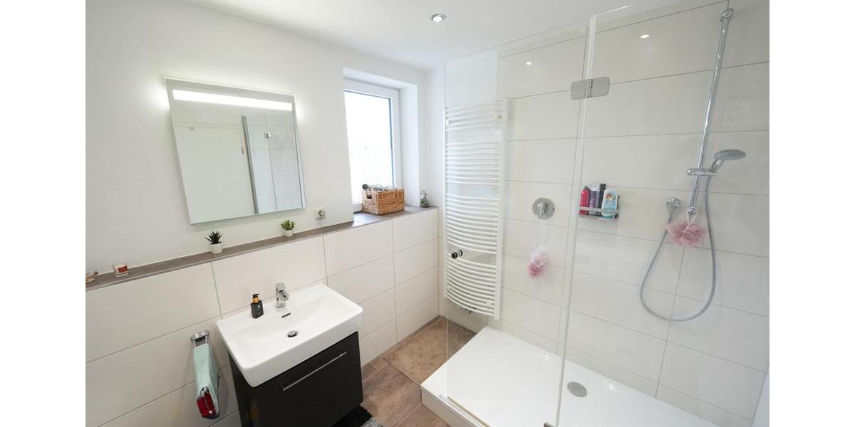 Etagenwohnung Rödental - 3 Zimmer, 69 m&sup2;, 550&euro; | Angebot:26297201