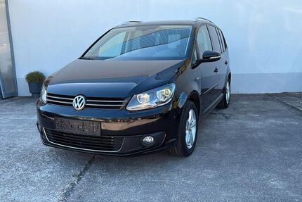 VW Touran 124.581 km 10.999 &euro; Gera 07546