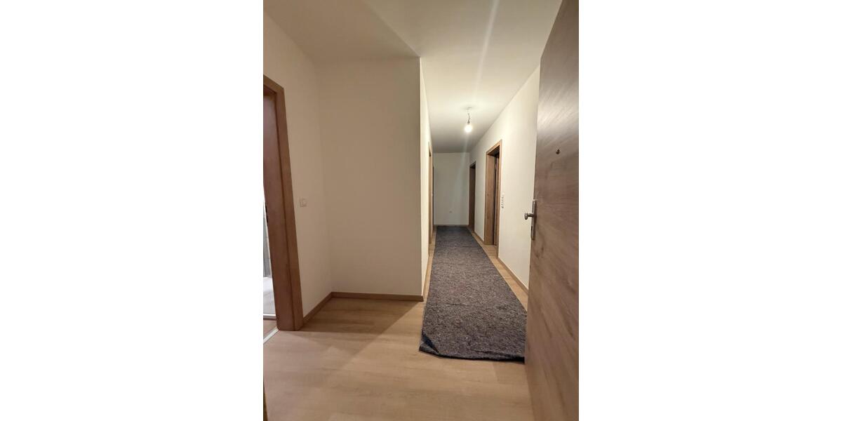 Erdgeschoßwohnung Neustadt an der Donau - 3 Zimmer, 85 m&sup2;, 850&euro; | Angebot:25572112