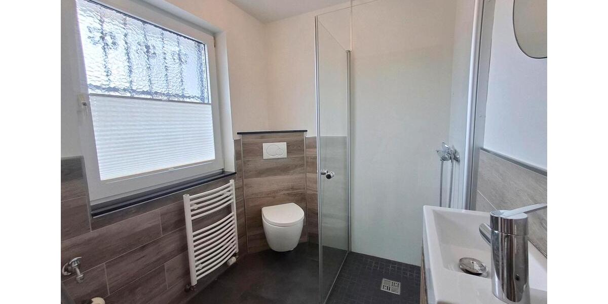 Einfamilienhaus Heide - 4 Zimmer, 120 m&sup2;, 1.250&euro; | Angebot:26122575