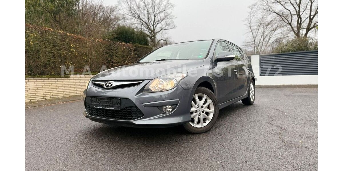 Hyundai i30 142.000 km 5.490 &euro; Brühl 50321