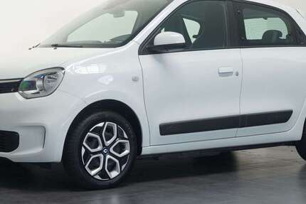 Renault Twingo 32.857 km 9.850 &euro; Wiesbaden 65205