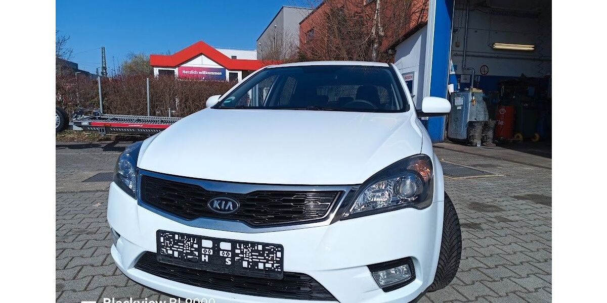 Kia XCeed 110.000 km 4.444 &euro; München 81549