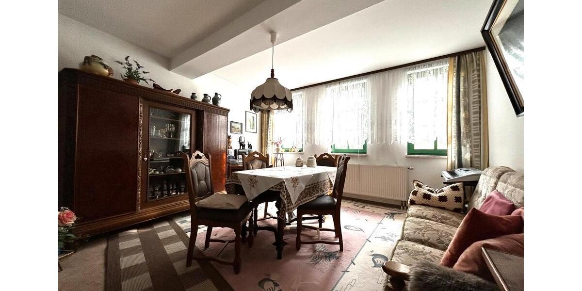 Etagenwohnung Schmalkalden - 3 Zimmer, 80 m&sup2;, 84.000&euro; | Angebot:26286411