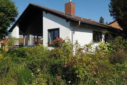 Haus zum Kaufen in Göttingen Roringen 495.000 € 204 m²