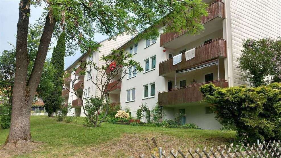 Wohnung zum Mieten in Selb 366,82 € 78.38 m²