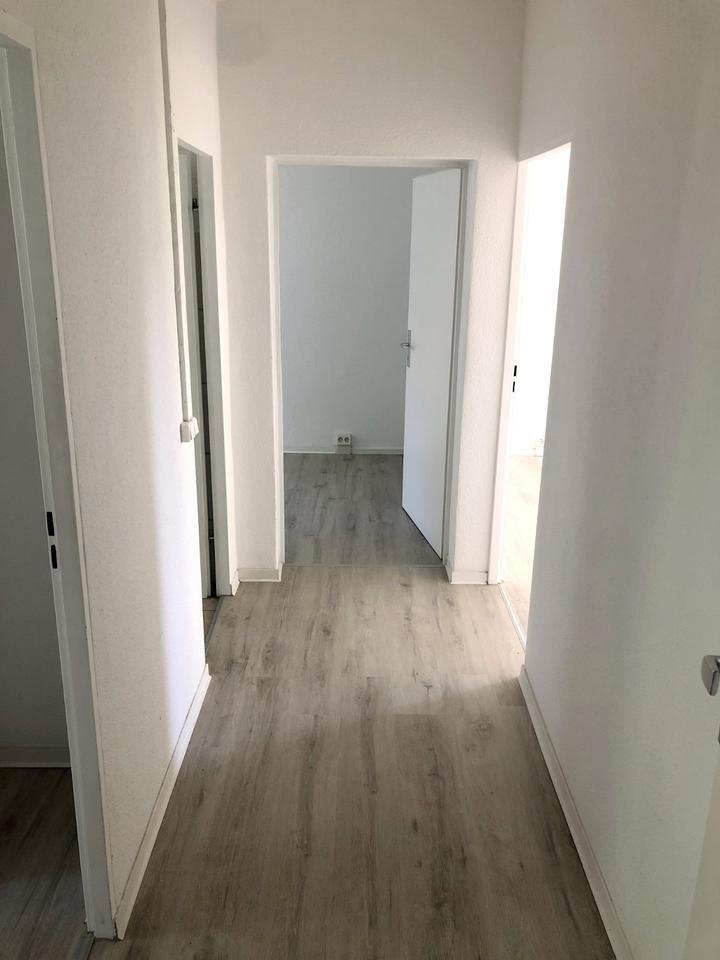 Helle 3-Zimmer-Wohnung mit Balkon und Einbauküche – sofort bezugsfrei