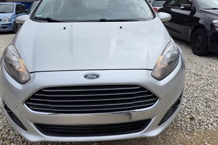 Ford Fiesta 103.500 km 3.900 &euro; Büchenbach 91186