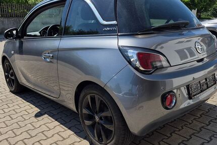 Opel Adam 73.959 km 7.980 &euro; Kapfing 84186