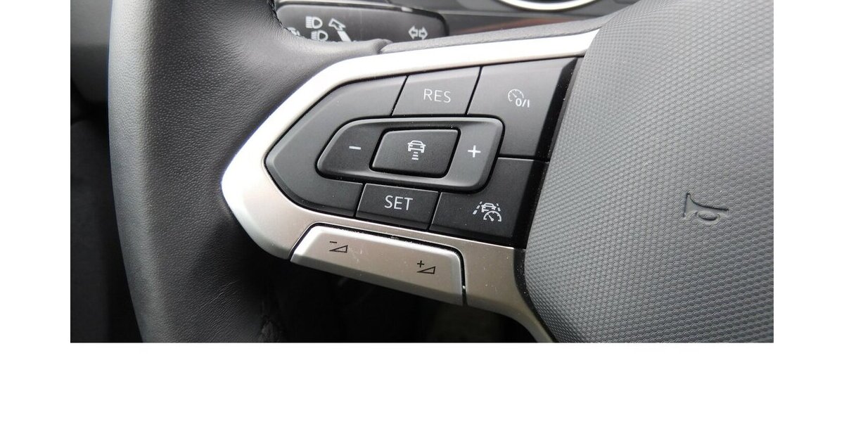 VW Tiguan 1.5 Move Klima TSI Navi 35.900 km 23.990 &euro; Vordorf 38533