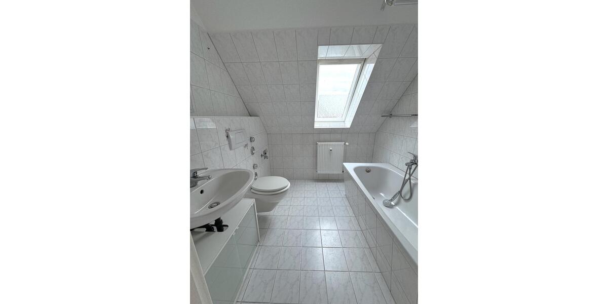Dachgeschoßwohnung Barth - 2 Zimmer, 30 m&sup2;, 330&euro; | Angebot:26289203