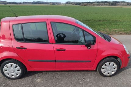 Renault Modus 102.000 km 2.444 &euro; München 81245