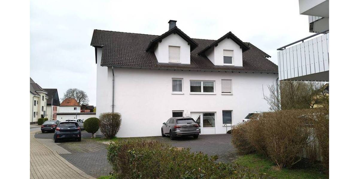 Etagenwohnung Holzminden - 4 Zimmer, 101 m&sup2;, 145.000&euro; | Angebot:26015439