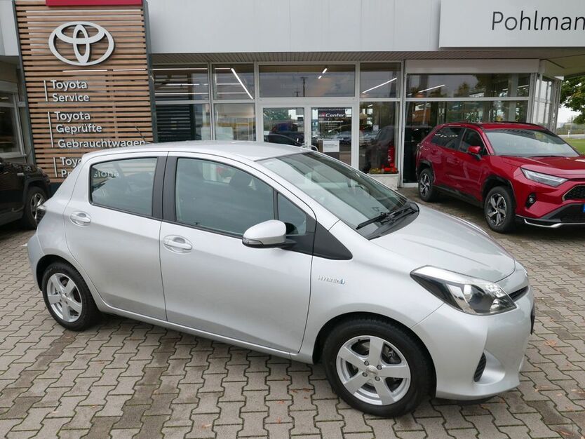 Toyota Yaris 57.900 km 11.930 € Zeithain 01619