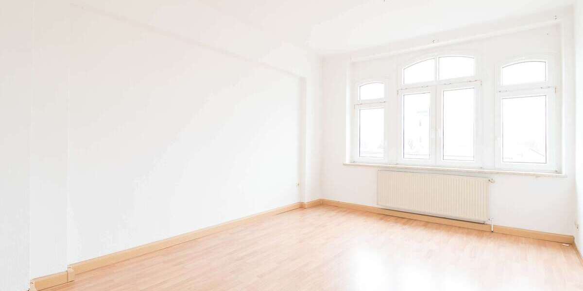 Etagenwohnung Zeitz - 3 Zimmer, 65 m&sup2;, 325&euro; | Angebot:25643501