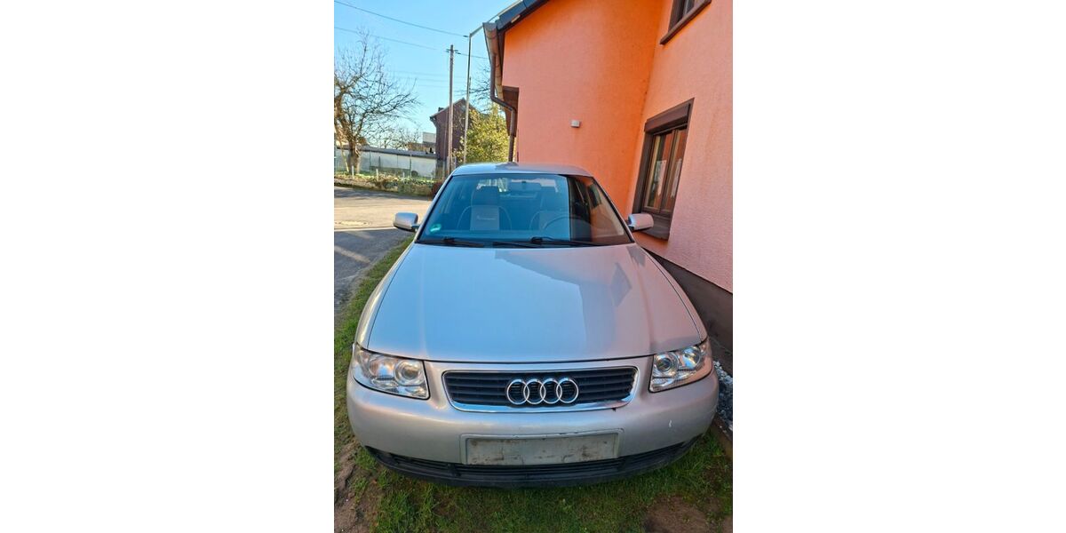 Audi A3 329.408 km 1.999 &euro; Windeck 51570