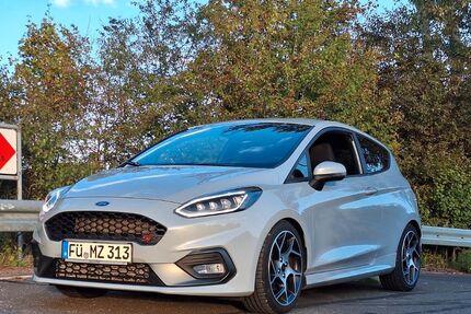 Ford Fiesta 55.000 km 16.500 € Fürth 90768