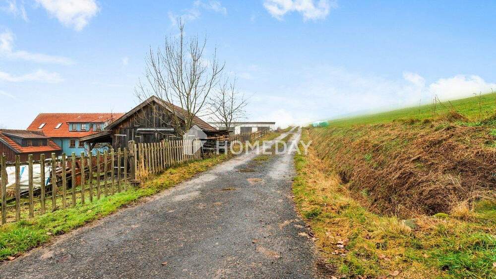 Einfamilienhaus Gersfeld Sandberg - 8 Zimmer, 168 m&sup2;, 325.000&euro; | Angebot:25773264
